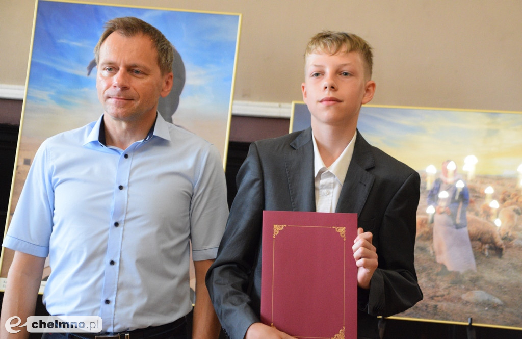 Nagrody Burmistrza dla uczniów z najlepszymi wynikami