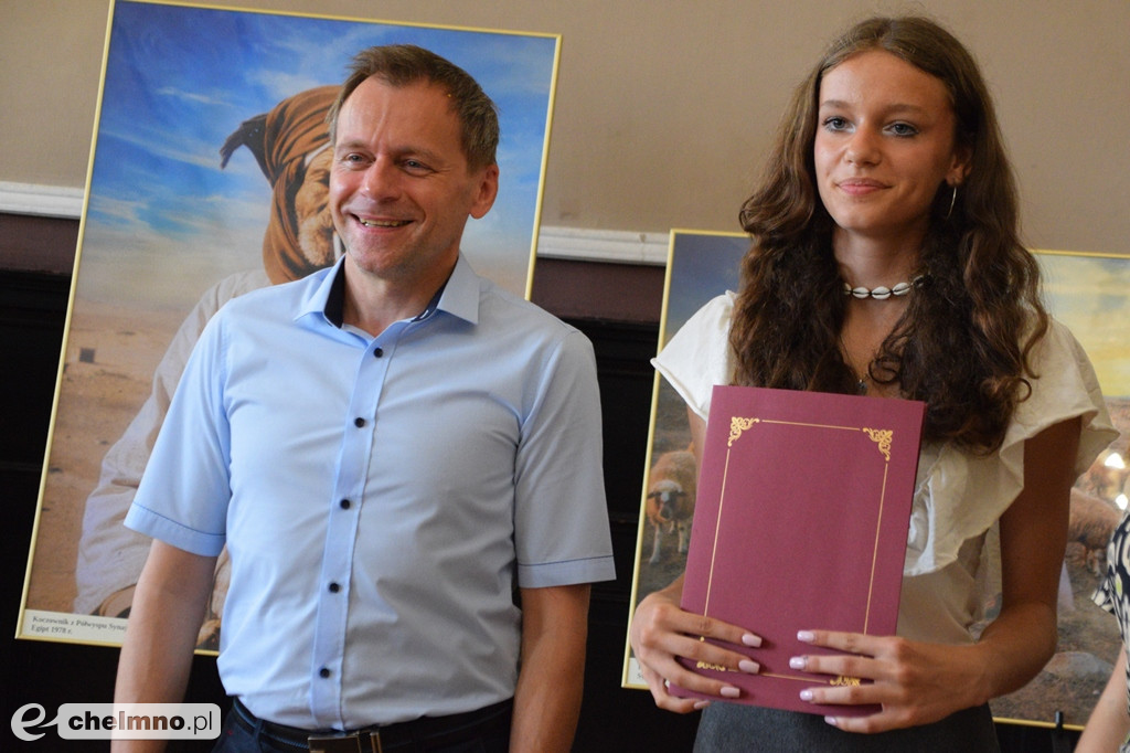 Nagrody Burmistrza dla uczniów z najlepszymi wynikami