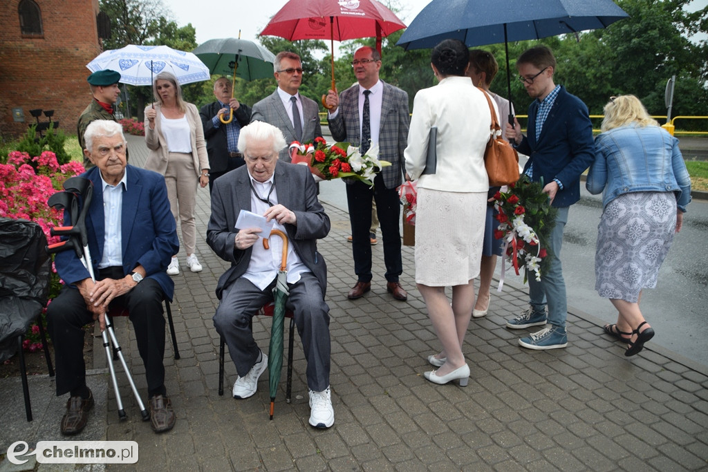 Święto 66 Kaszubskiego Pułku Piechoty przed Pomnikiem Kaszubskim