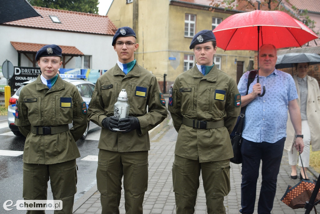 Święto 66 Kaszubskiego Pułku Piechoty przed Pomnikiem Kaszubskim