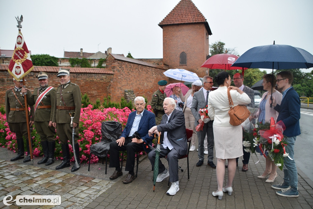 Święto 66 Kaszubskiego Pułku Piechoty przed Pomnikiem Kaszubskim