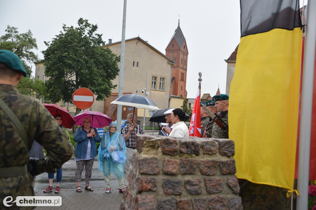 Święto 66 Kaszubskiego Pułku Piechoty przed Pomnikiem Kaszubskim