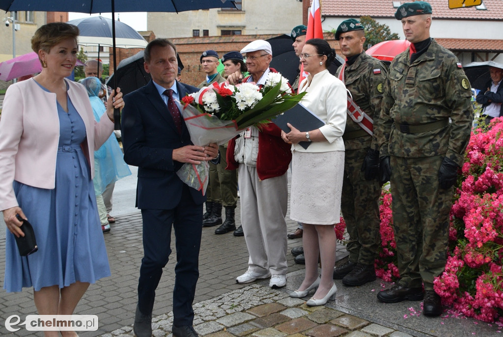Święto 66 Kaszubskiego Pułku Piechoty przed Pomnikiem Kaszubskim