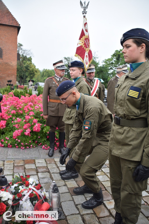 Święto 66 Kaszubskiego Pułku Piechoty przed Pomnikiem Kaszubskim