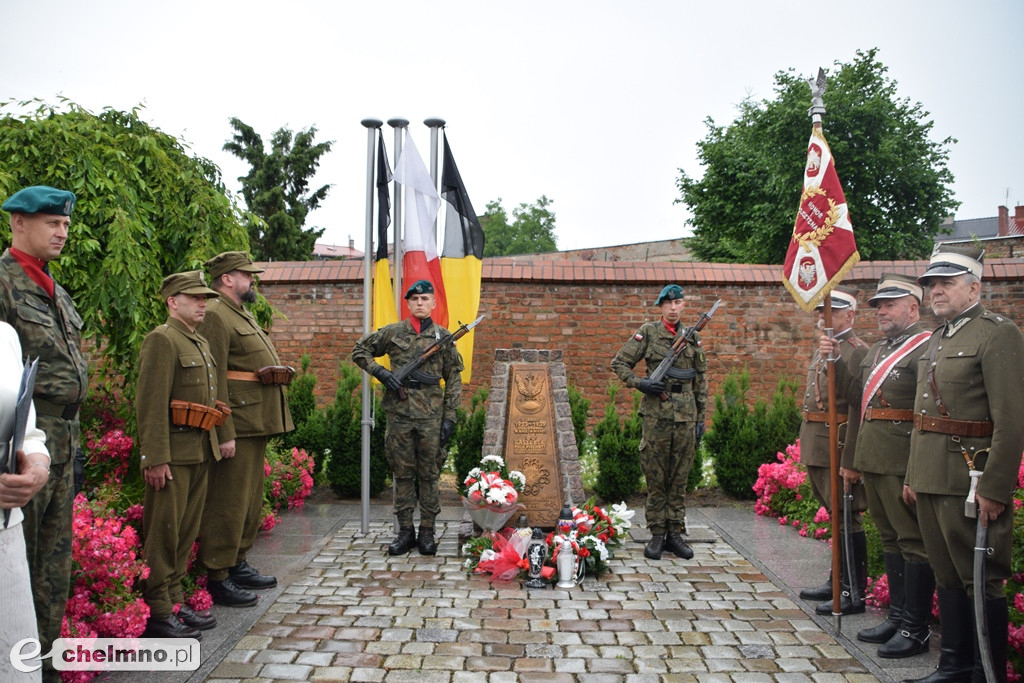 Święto 66 Kaszubskiego Pułku Piechoty przed Pomnikiem Kaszubskim