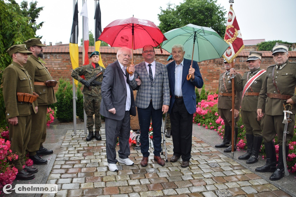 Święto 66 Kaszubskiego Pułku Piechoty przed Pomnikiem Kaszubskim