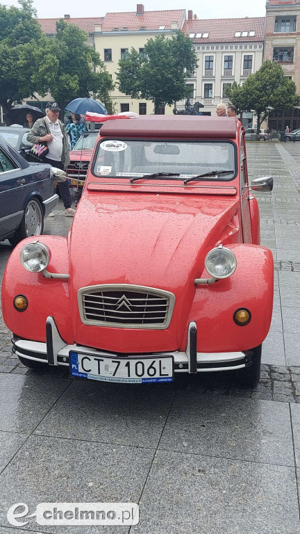 Szlakiem Kopernikowskim- zlot zabytkowych aut w Chełmnie