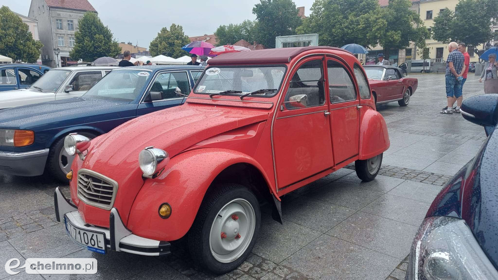 Szlakiem Kopernikowskim- zlot zabytkowych aut w Chełmnie