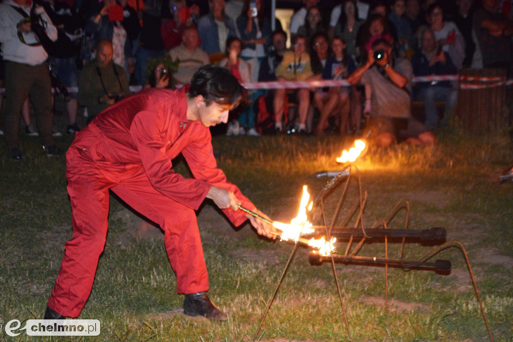 Efektowny pokaz Fire Show nad Jeziorem Starogrodzkim
