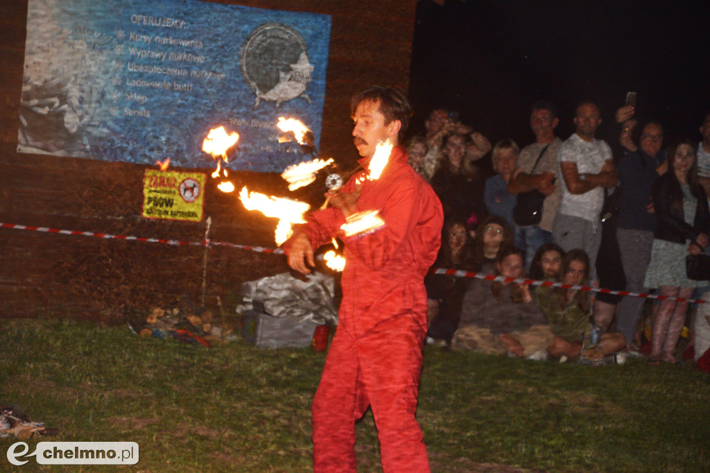 Efektowny pokaz Fire Show nad Jeziorem Starogrodzkim