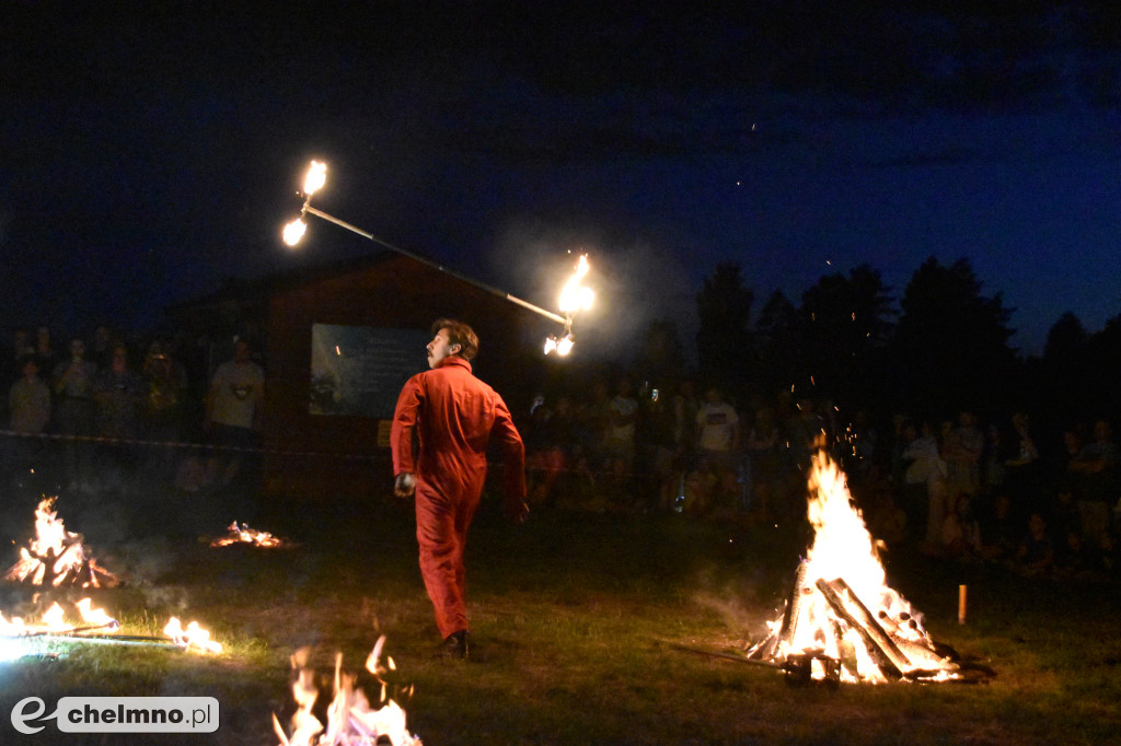Efektowny pokaz Fire Show nad Jeziorem Starogrodzkim