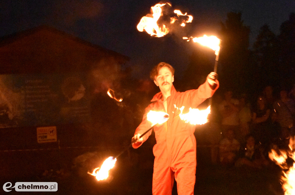 Efektowny pokaz Fire Show nad Jeziorem Starogrodzkim