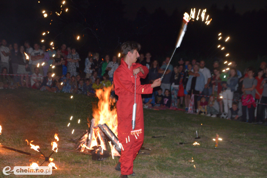 Efektowny pokaz Fire Show nad Jeziorem Starogrodzkim