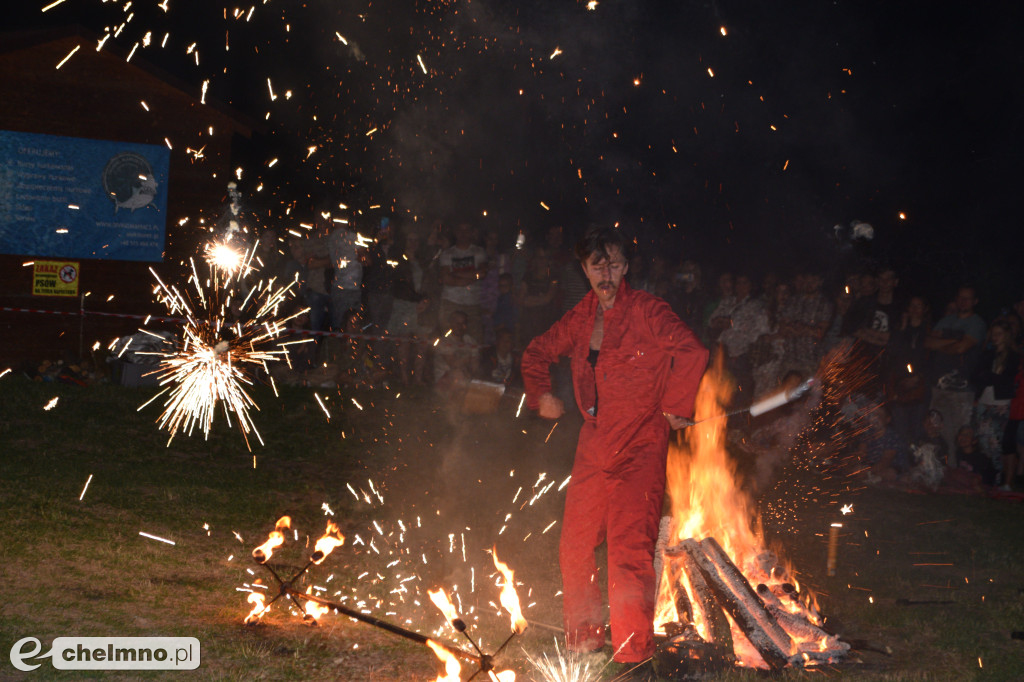 Efektowny pokaz Fire Show nad Jeziorem Starogrodzkim