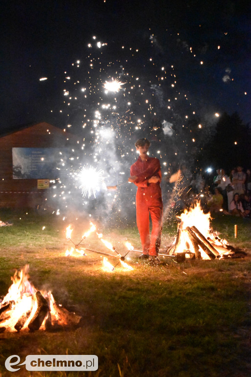 Efektowny pokaz Fire Show nad Jeziorem Starogrodzkim
