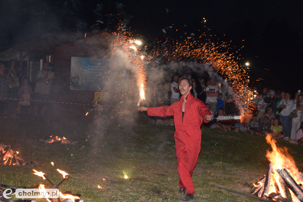 Efektowny pokaz Fire Show nad Jeziorem Starogrodzkim