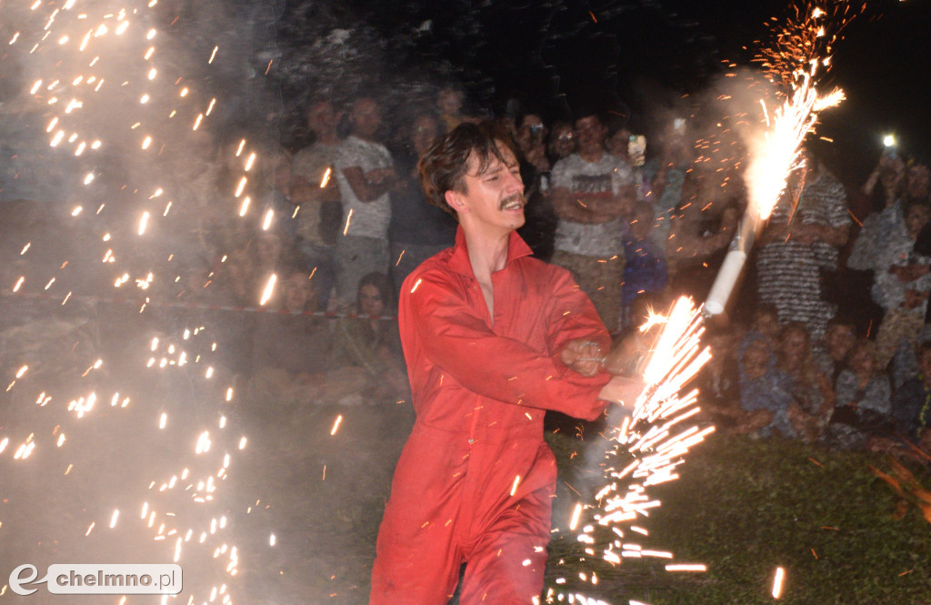 Efektowny pokaz Fire Show nad Jeziorem Starogrodzkim