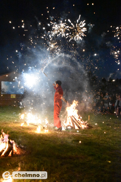 Efektowny pokaz Fire Show nad Jeziorem Starogrodzkim