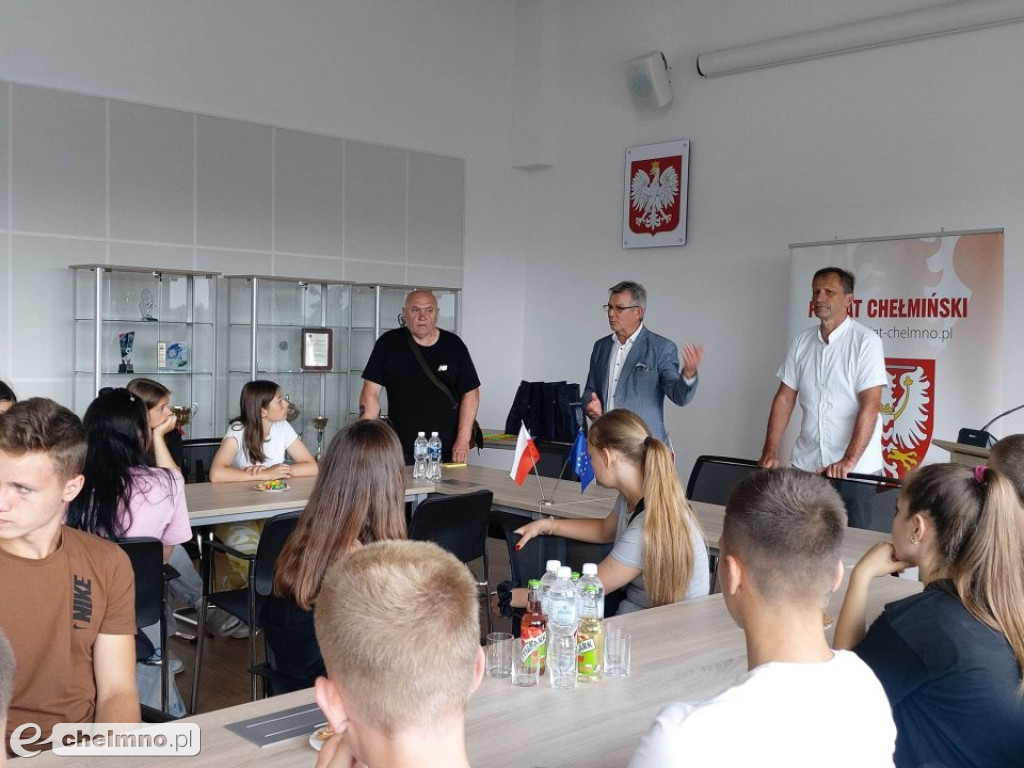 Odwiedziny dzieci i młodzieży z klubu sportowego IVAZAR