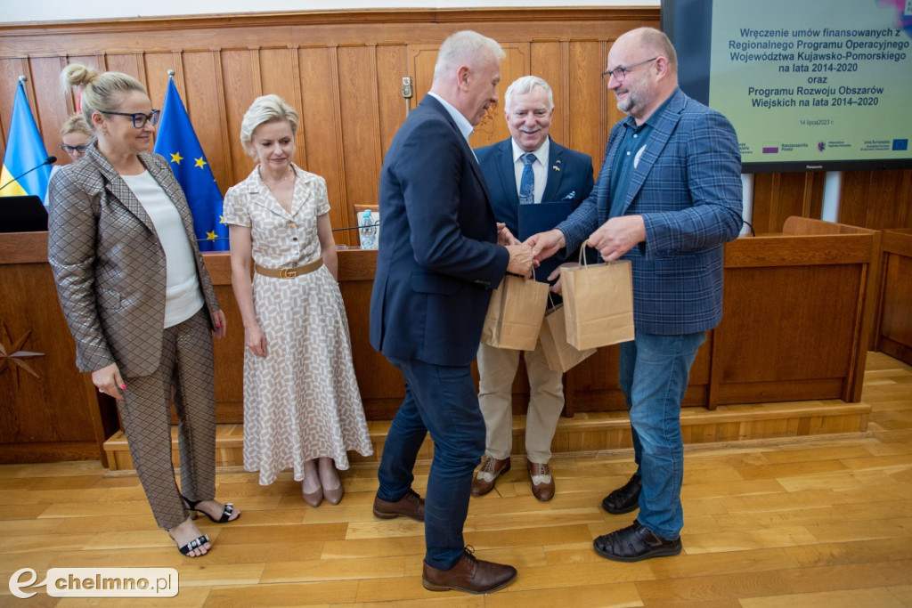 Nowe umowy RPO i PROW