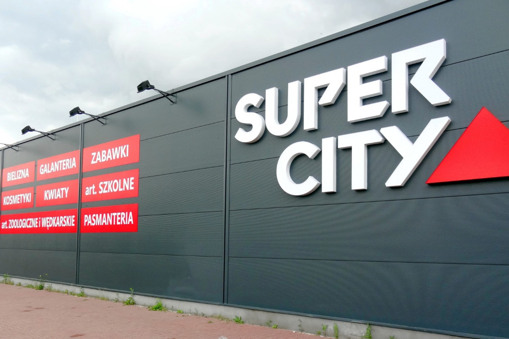 Super City szykuje się do wielkiego otwarcia
