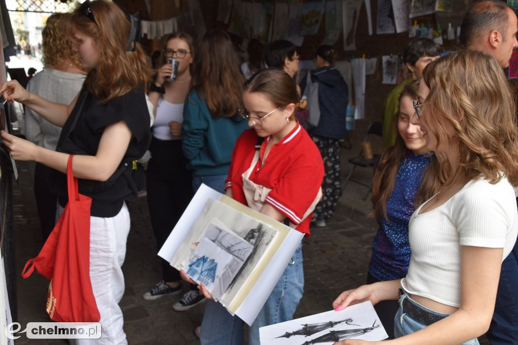 Wystawa poplenerowa prac studentów w Bramie Grudziądzkiej