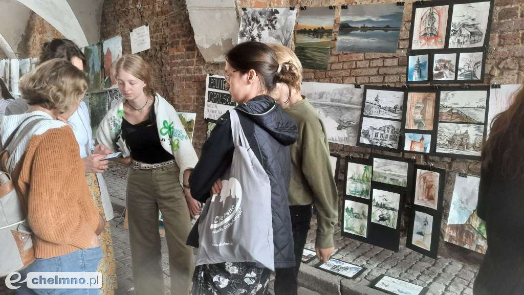 Wystawa poplenerowa prac studentów w Bramie Grudziądzkiej