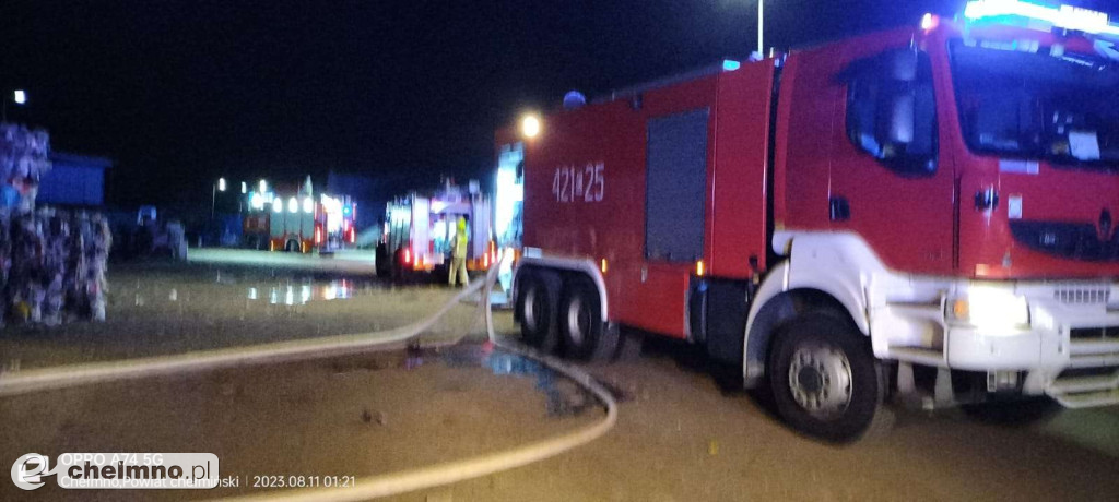 Pożar na składowisku odpadów w Osnowie