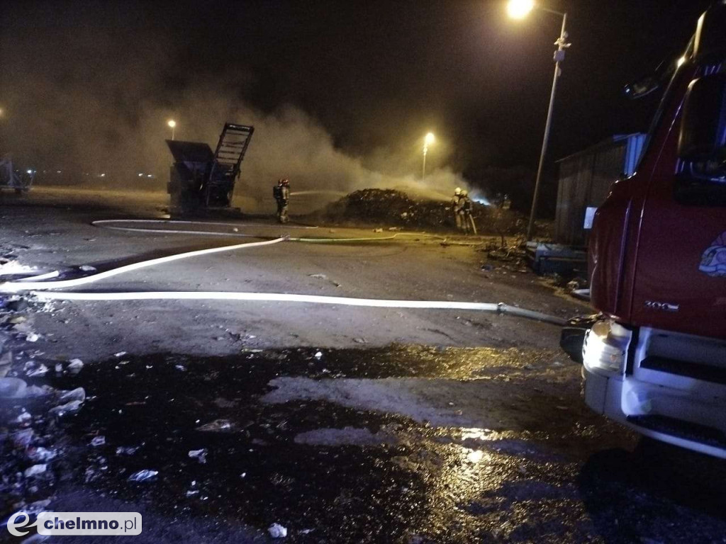 Pożar na składowisku odpadów w Osnowie