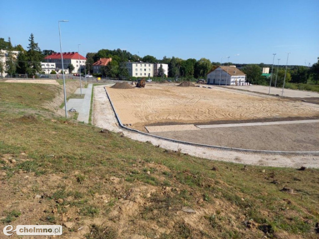 Trwa budowa wielofunkcyjnej infrastruktury sportowej w ZS CKZ w Grubnie