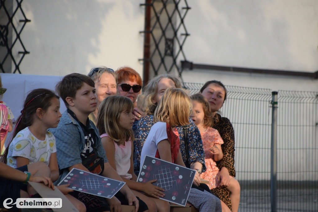 Spektakl familijny - Opowieści papierowego teatru