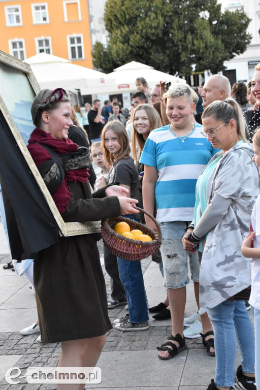 Parada Chodzących Obrazów ponownym hitem 9 Hills