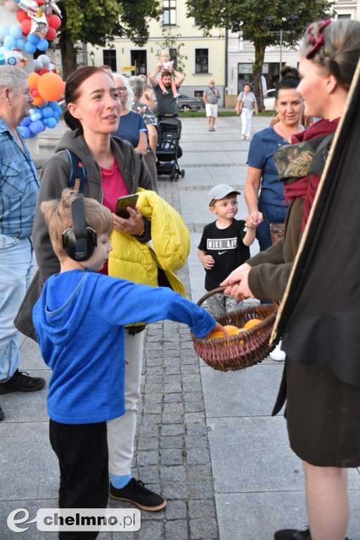 Parada Chodzących Obrazów ponownym hitem 9 Hills
