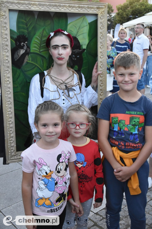 Parada Chodzących Obrazów ponownym hitem 9 Hills