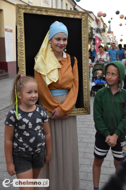 Parada Chodzących Obrazów ponownym hitem 9 Hills