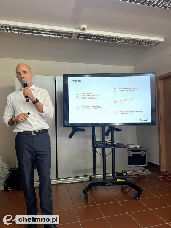 Konferencja „Co nowego w Świeciu i na świecie