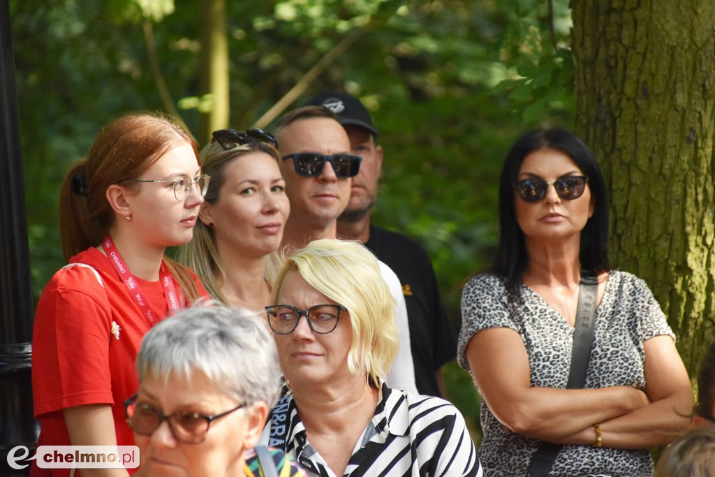 Wyjątkowy wdzięk i charyzma Elżbiety Dzikowskiej