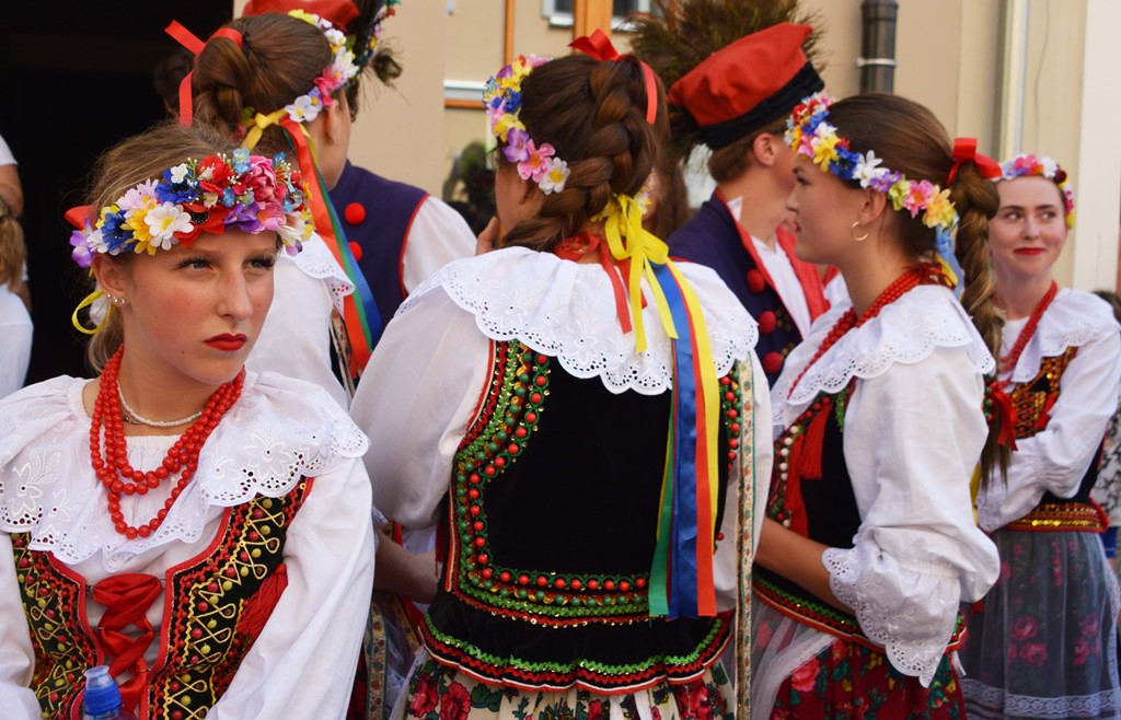 Radosne występy zespołów na Festiwalu Folkloru 
