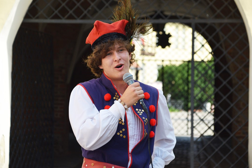 Radosne występy zespołów na Festiwalu Folkloru 