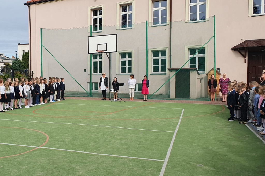 Początek roku szkolnego z najlepszymi życzeniami
