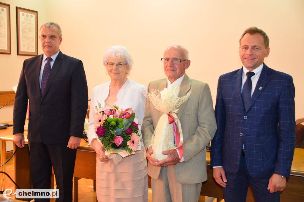Medale Prezydenta dla Państwa Zawadzkich i Gostomskich