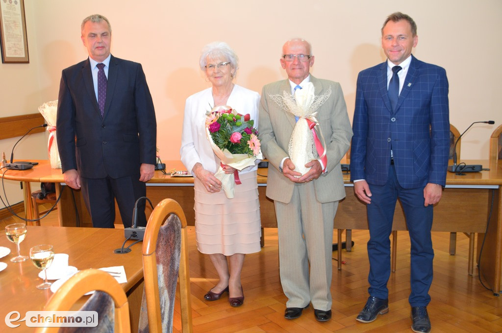 Medale Prezydenta dla Państwa Zawadzkich i Gostomskich