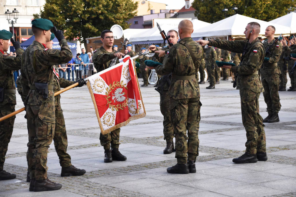 Uroczysta przysięga wojskowa żołnierzy 3. Pułku Saperów