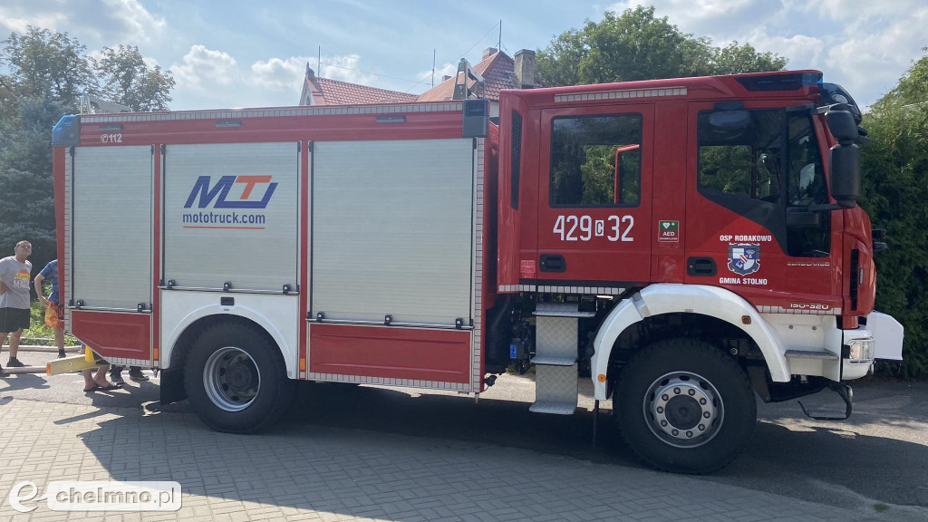 Nowy samochód dla OSP w Robakowie