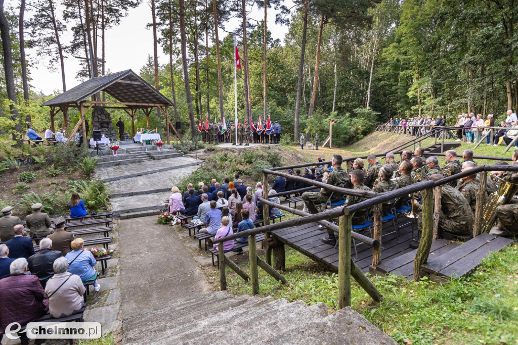 Pamięci zamordowanych w raciniewskim lesie