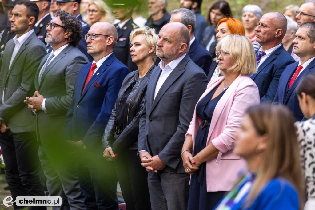 Pamięci zamordowanych w raciniewskim lesie