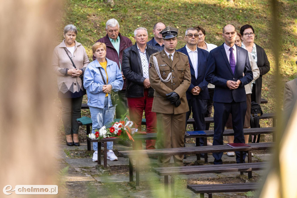 Pamięci zamordowanych w raciniewskim lesie