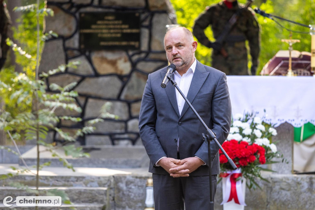 Pamięci zamordowanych w raciniewskim lesie