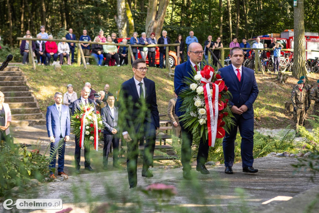 Pamięci zamordowanych w raciniewskim lesie