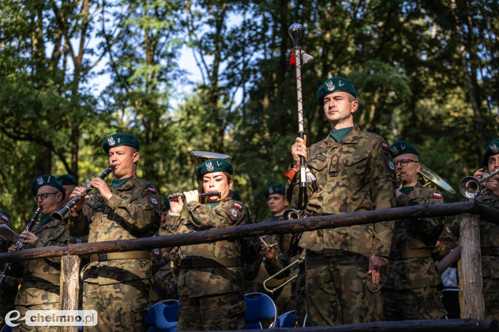 Pamięci zamordowanych w raciniewskim lesie